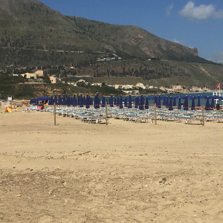 Casa Vacanze Playa 54 Castellammare del Golfo Exteriör bild